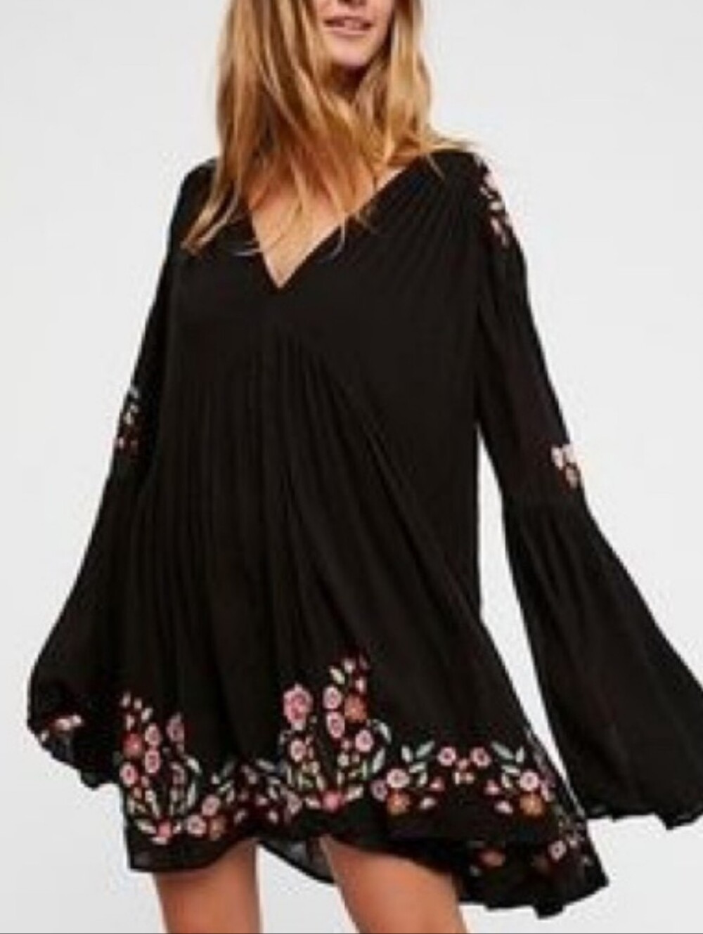 Free People Boho Black Embroidered V-Neck Tunic Dress Flutter Sleeves Small - Picture 1 of 9